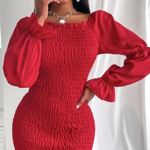 Stunning Red Off shoulder bodycon Dress - Picture 4 of 8